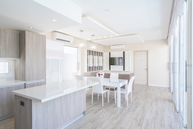 Apartment with Subunits